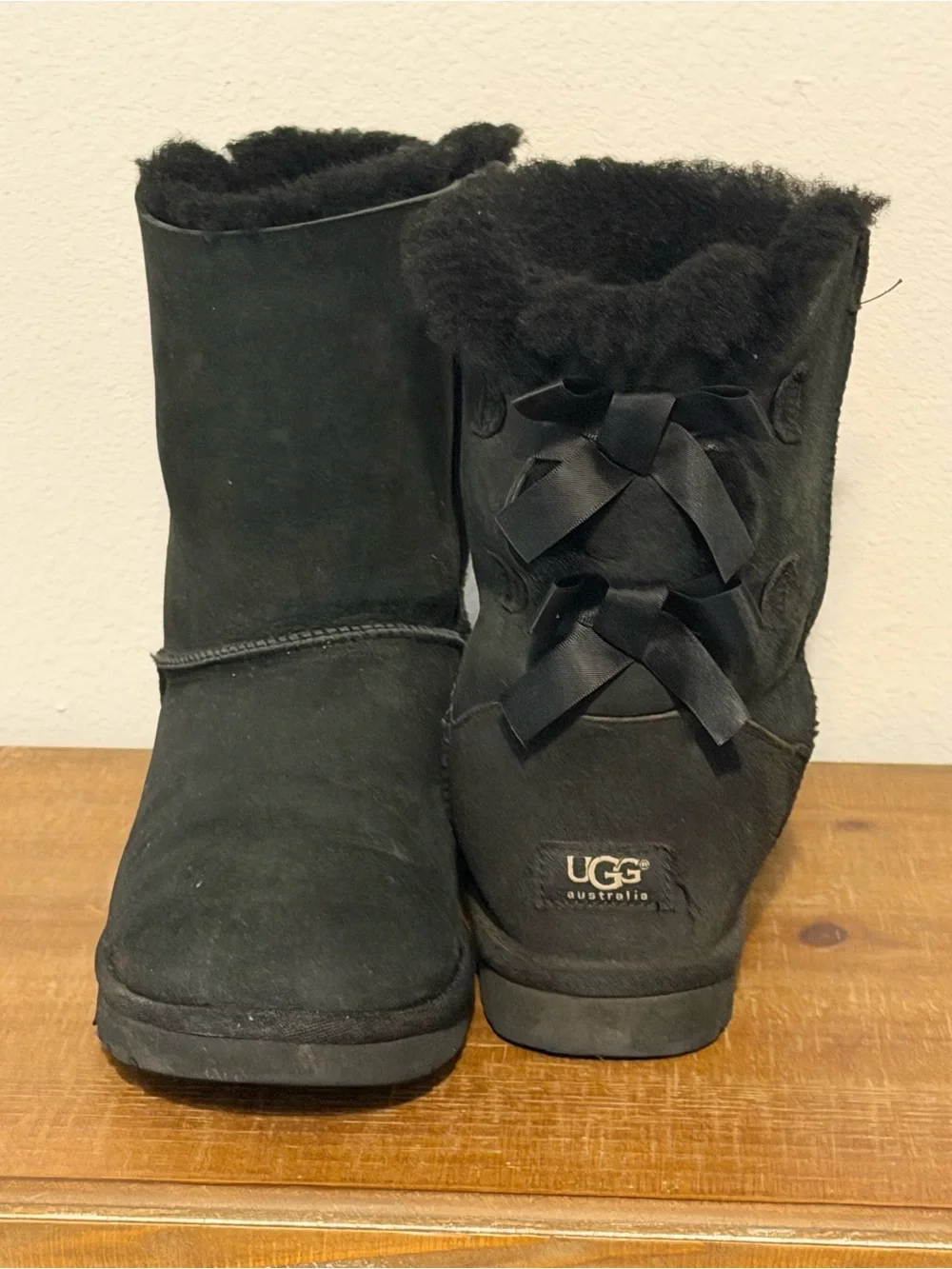 UGG Black Short Shearling Winter Boots